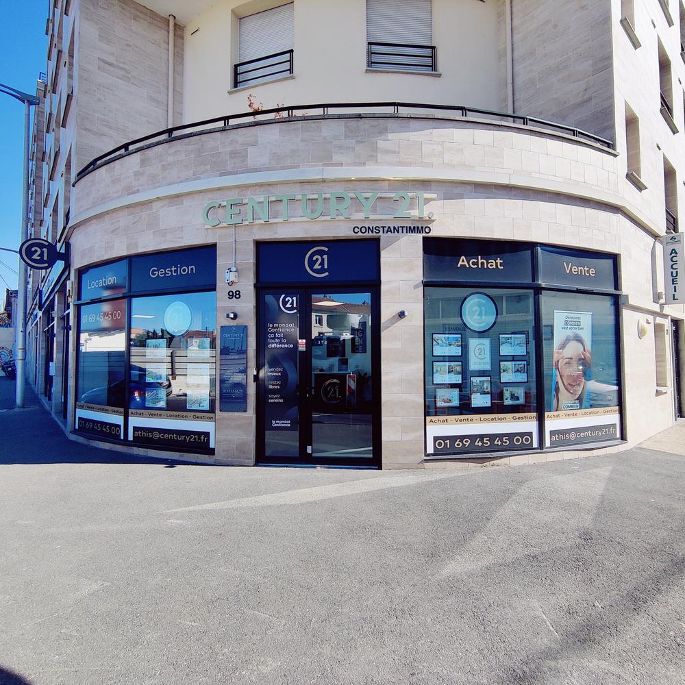 l'équipe de l'agence L'Athégienne